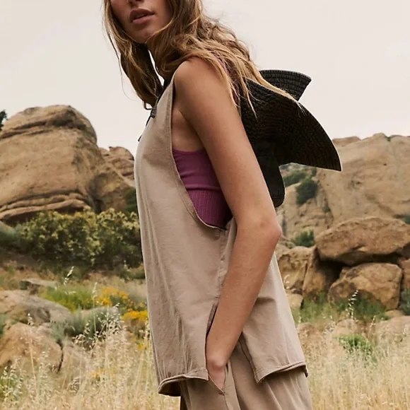 Free People Hot Shot Relaxed Oversized Tank In Mocha Latte. NWOT! Sz S & XL - Picture 3 of 11